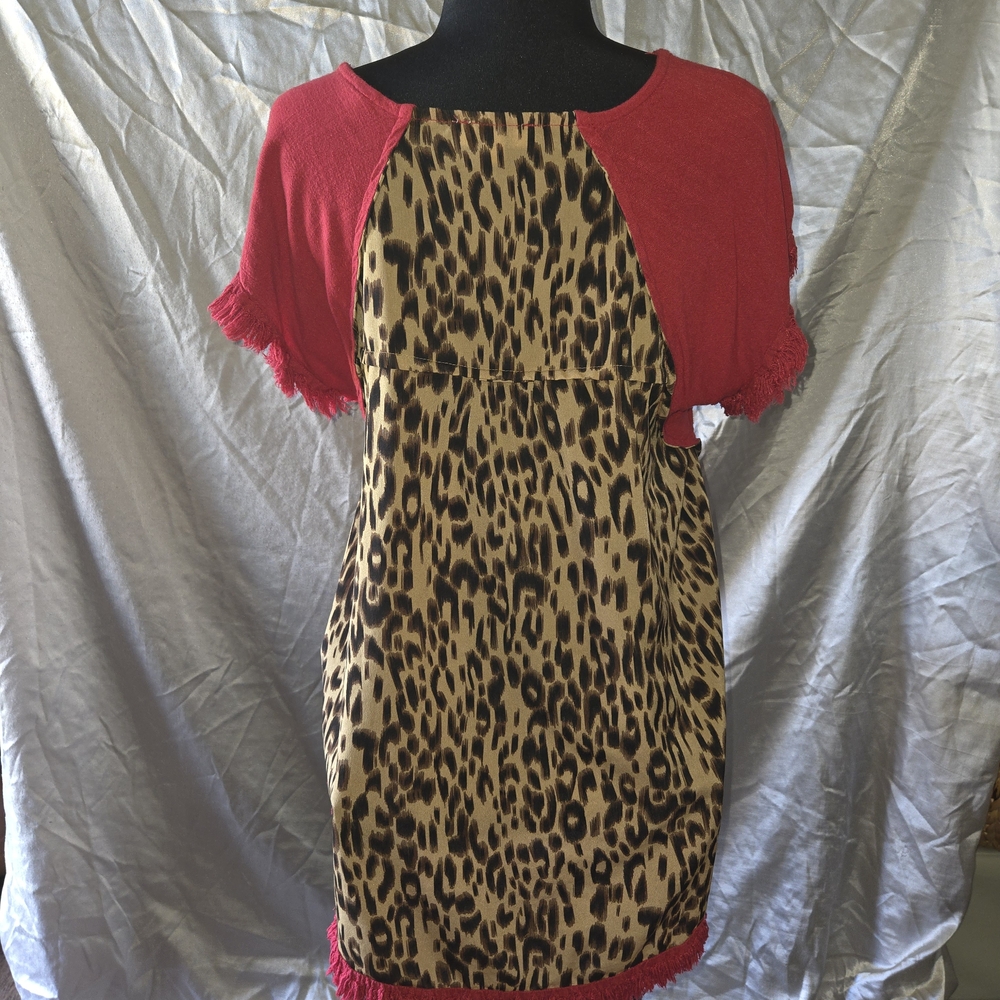 Umgee Raspberry Red Short-Sleeve Fringed Top - Picture 3 of 5